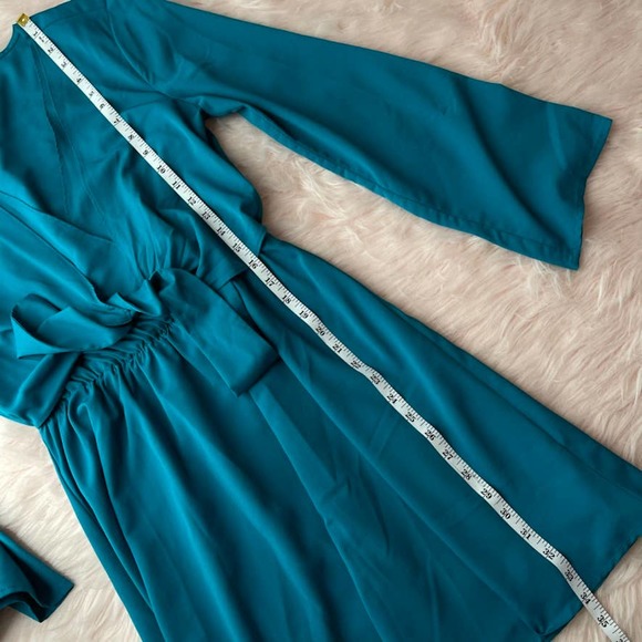 GREAT JONES Turquoise Stretch Surplice Tie Front Blouson Dress - Size Small EUC - Picture 14 of 16